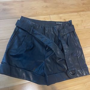 Black leather belted shorts; size 26